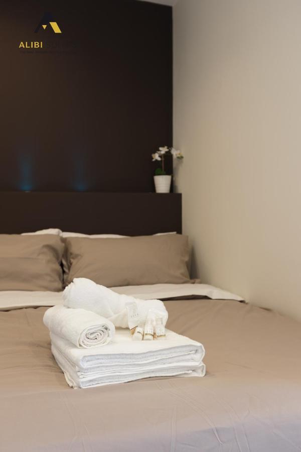 Alibi Suites Suite Museum: Gioiello Con Vista Sul Museo Archeologico Nazionale, Letto E Doccia Con Cromoterapia, Smart Tv, Wifi E A/C Руво ди Пуля Екстериор снимка