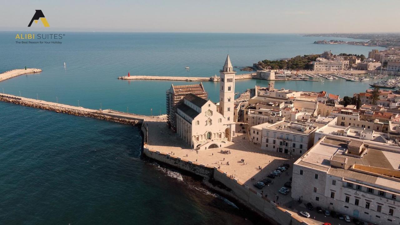 Alibi Suites Suite Museum: Gioiello Con Vista Sul Museo Archeologico Nazionale, Letto E Doccia Con Cromoterapia, Smart Tv, Wifi E A/C Руво ди Пуля Екстериор снимка