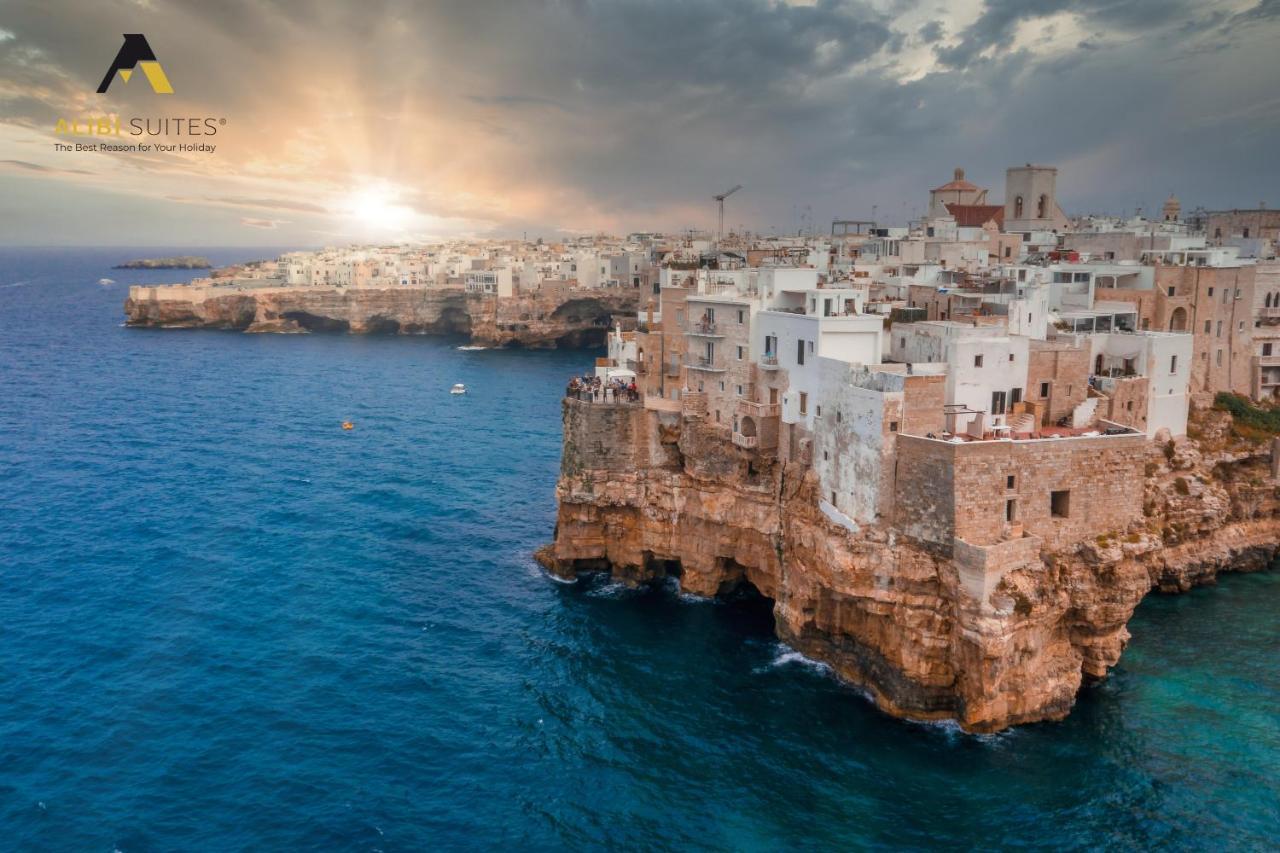 Alibi Suites Suite Museum: Gioiello Con Vista Sul Museo Archeologico Nazionale, Letto E Doccia Con Cromoterapia, Smart Tv, Wifi E A/C Руво ди Пуля Екстериор снимка