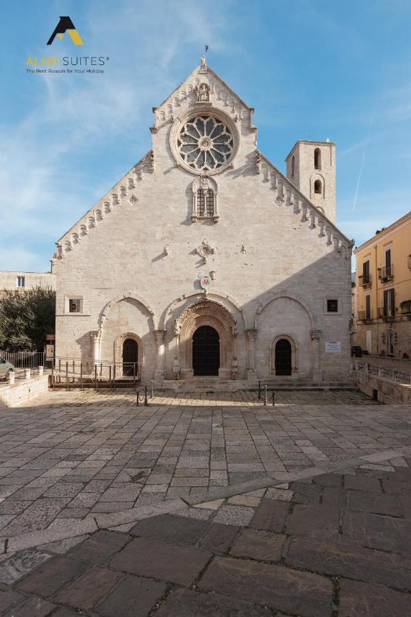 Alibi Suites Suite Museum: Gioiello Con Vista Sul Museo Archeologico Nazionale, Letto E Doccia Con Cromoterapia, Smart Tv, Wifi E A/C Руво ди Пуля Екстериор снимка